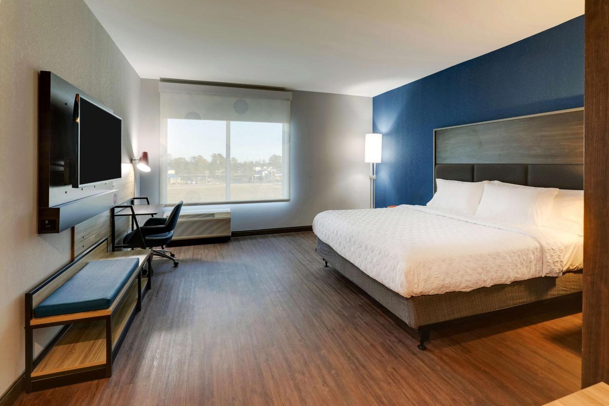 Tru By Hilton Leland Wilmington Hotel Exterior photo