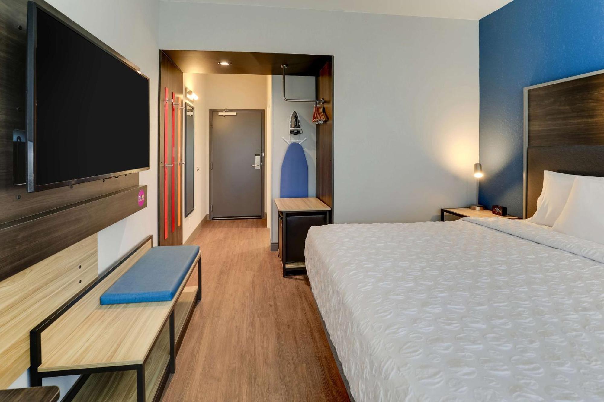 Tru By Hilton Leland Wilmington Hotel Exterior photo
