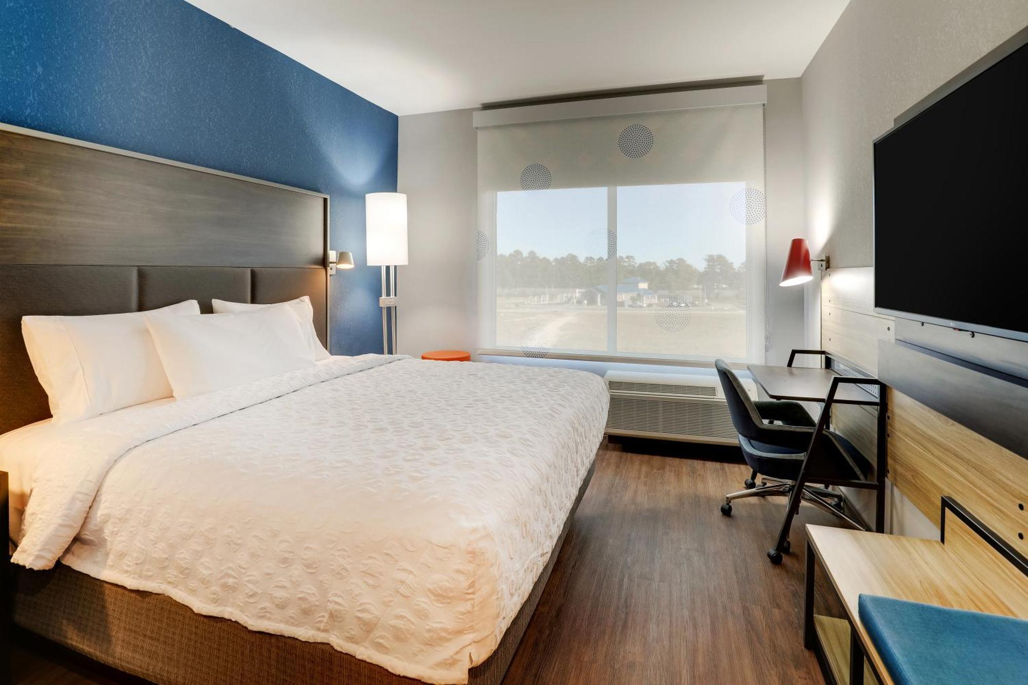 Tru By Hilton Leland Wilmington Hotel Exterior photo